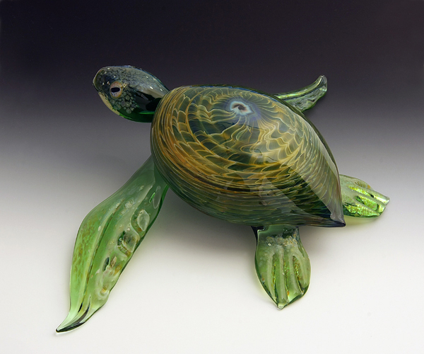 07-Green-Rippleback-Turtle-Scott-Bisson-Glass-Sea-and-Land-Animals-www-designstack-co