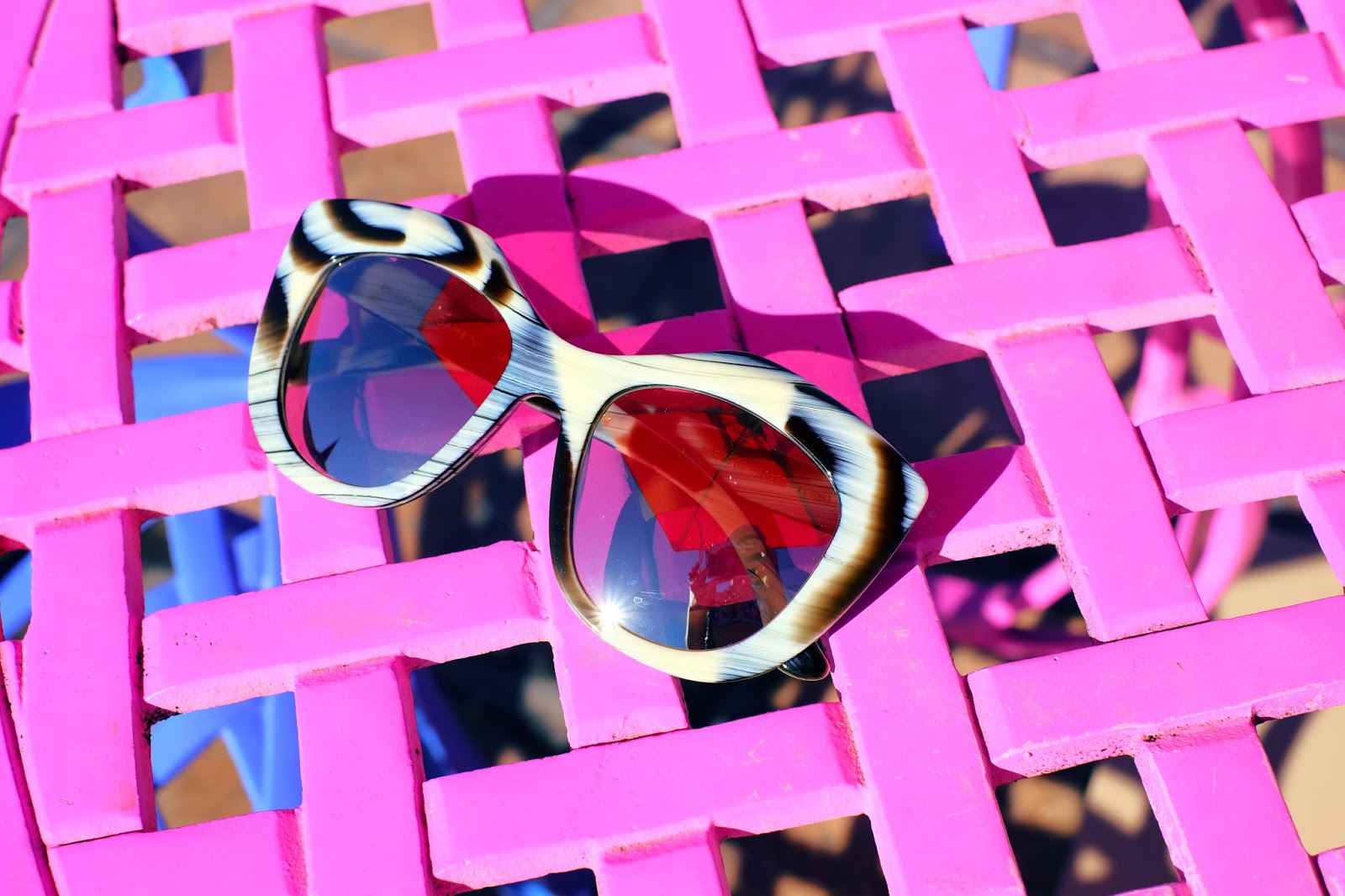 a-cabin-in-the-woods-a-fashion-nerd-a-colorful-fashion-blogger-in