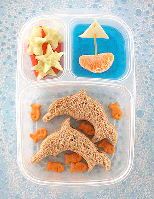 Whatever Dee-Dee wants, she's gonna get it: Fun Kids Lunches by Lisa ...