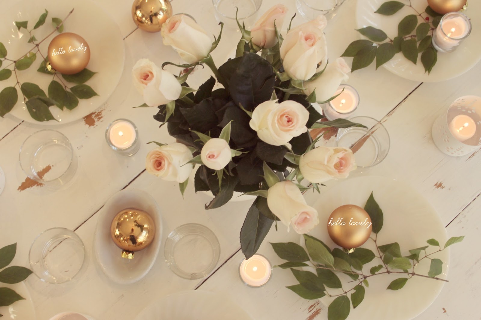 hellolovely-hello-lovely-studio-romantic-farmhouse-table-holiday-roses-white-gold