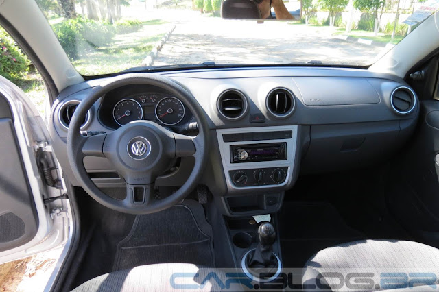 carro Voyage 1.6 2014 - interior