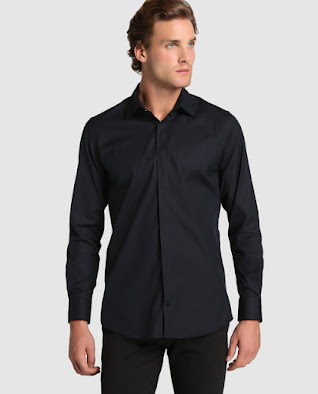 Camisa Negra Slim Fit  en Ayacucho