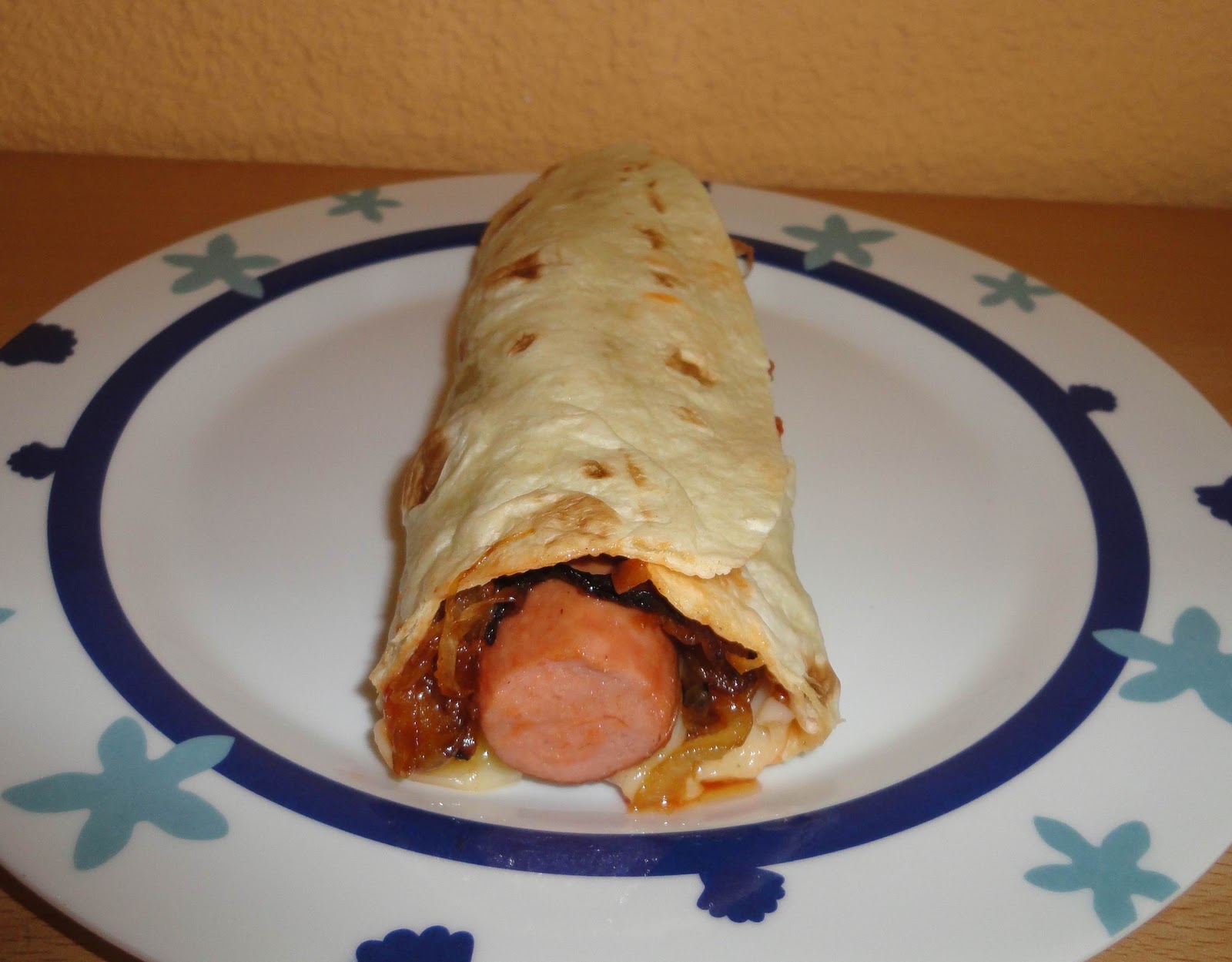 NURI RecetasMixtitas BURRITO DE SALCHICHA