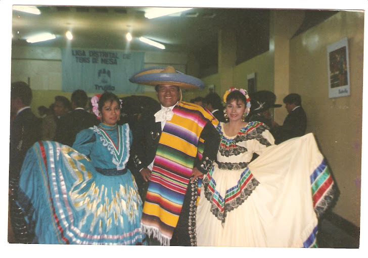 César Rivera - Ciliseo Gran Chimú - Trujillo Perú - 2da. Festival de Mariachis - 1994