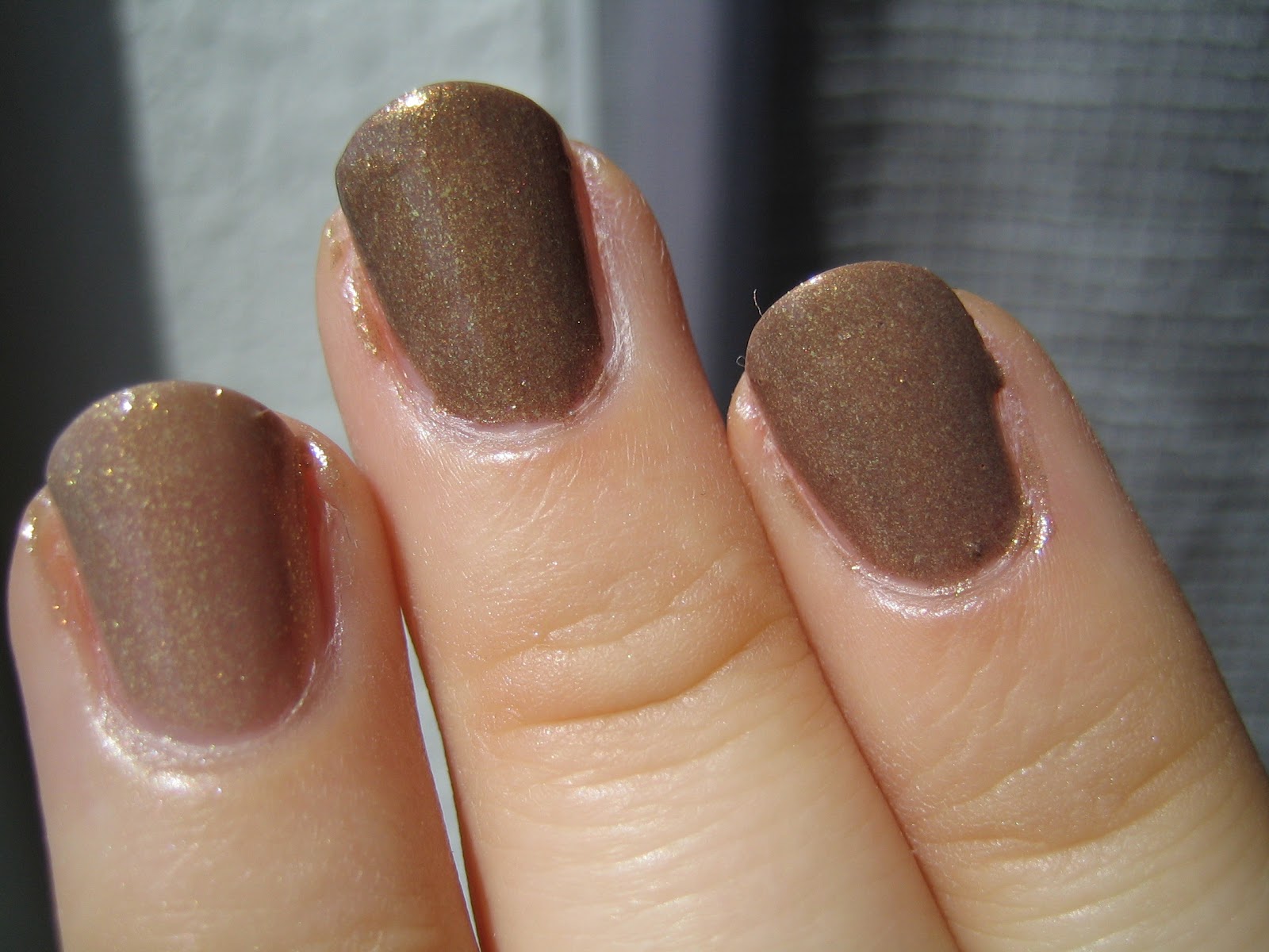 Bower of Blisse: Dupes: SOPI I Only Shop Vintage and Icing Skinny