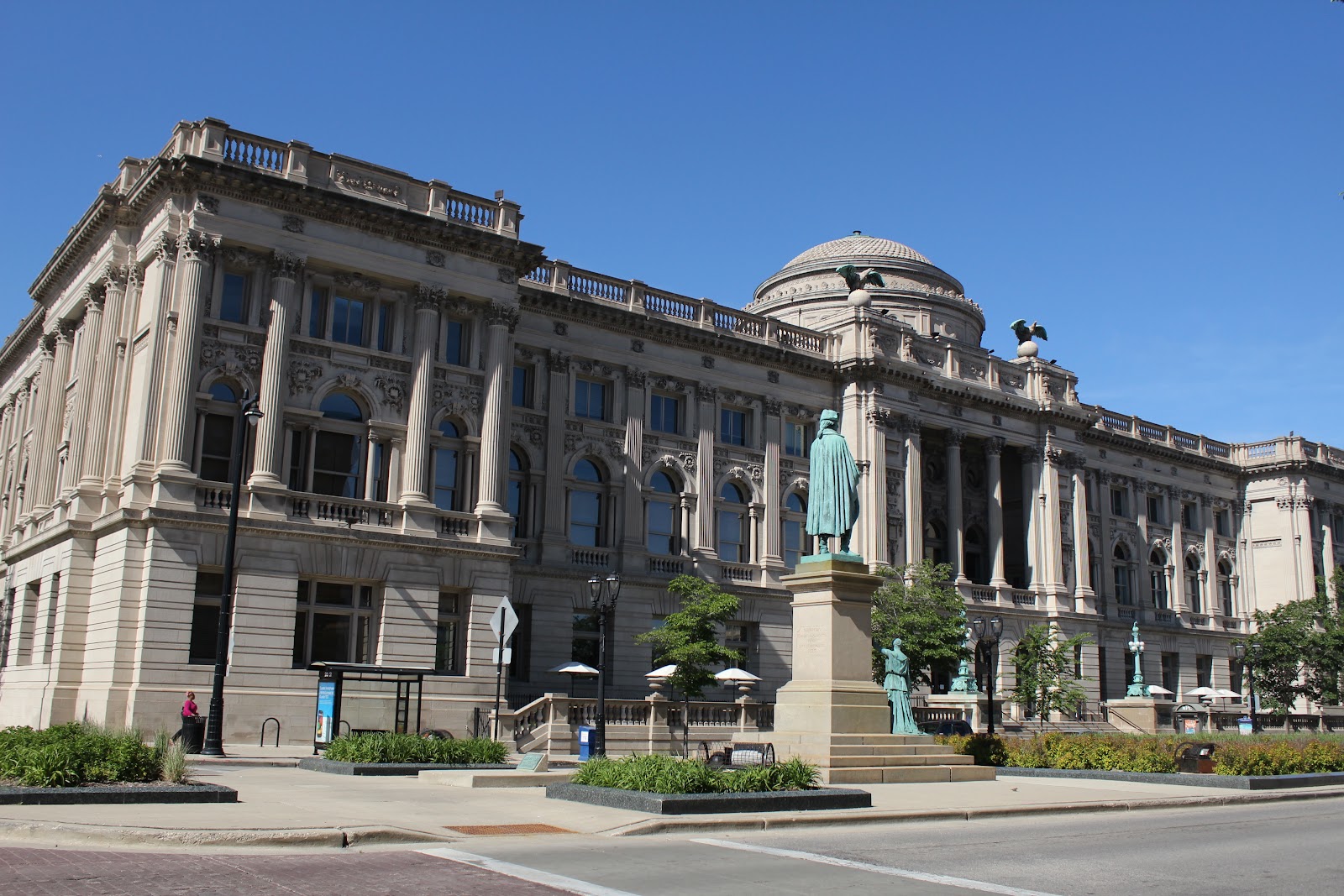 Milwaukee County Library System – LVQHB