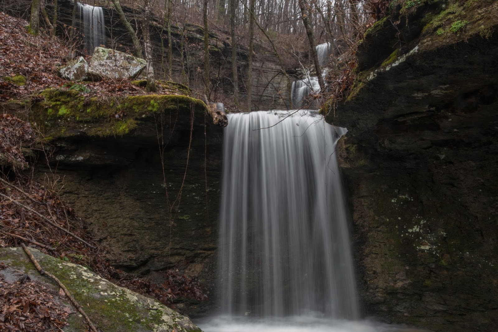 Rick's Hiking Blog Sand Cave Hollow waterfalls, Ozarks north of Hector