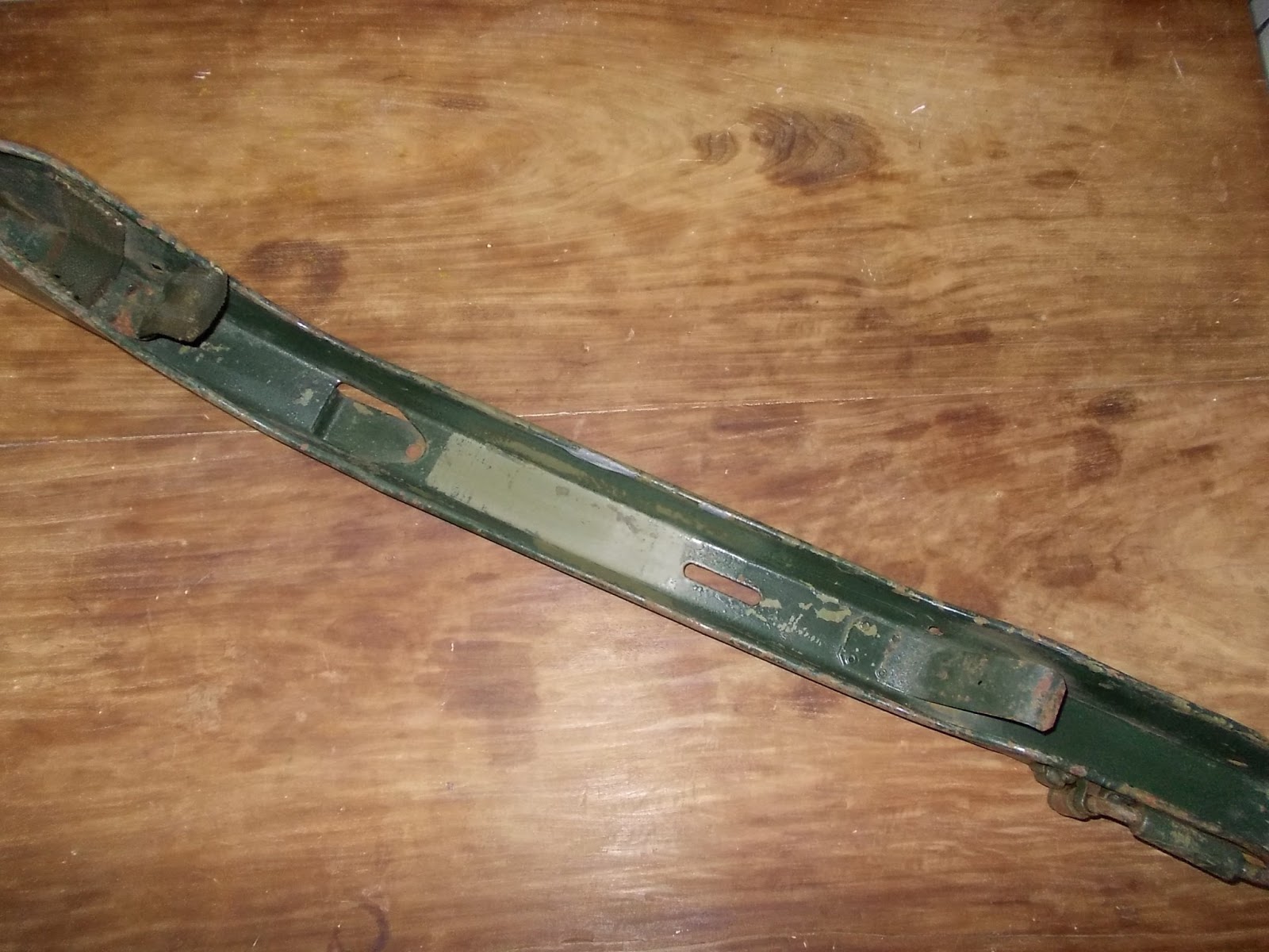 Jeep Willys MB Vitoria - ES: Rifle Rack / Suporte de Rifle do Willys MB ...