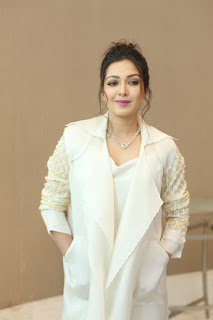 Catherine Tresa at World Famous Lover Movie Trailer Launch Catherine Tresa at World Famous Lover Movie Trailer Launch