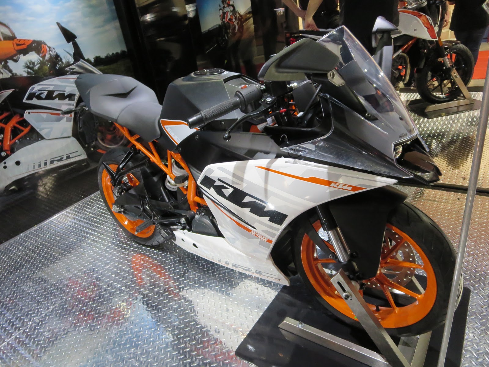 KTM RC390