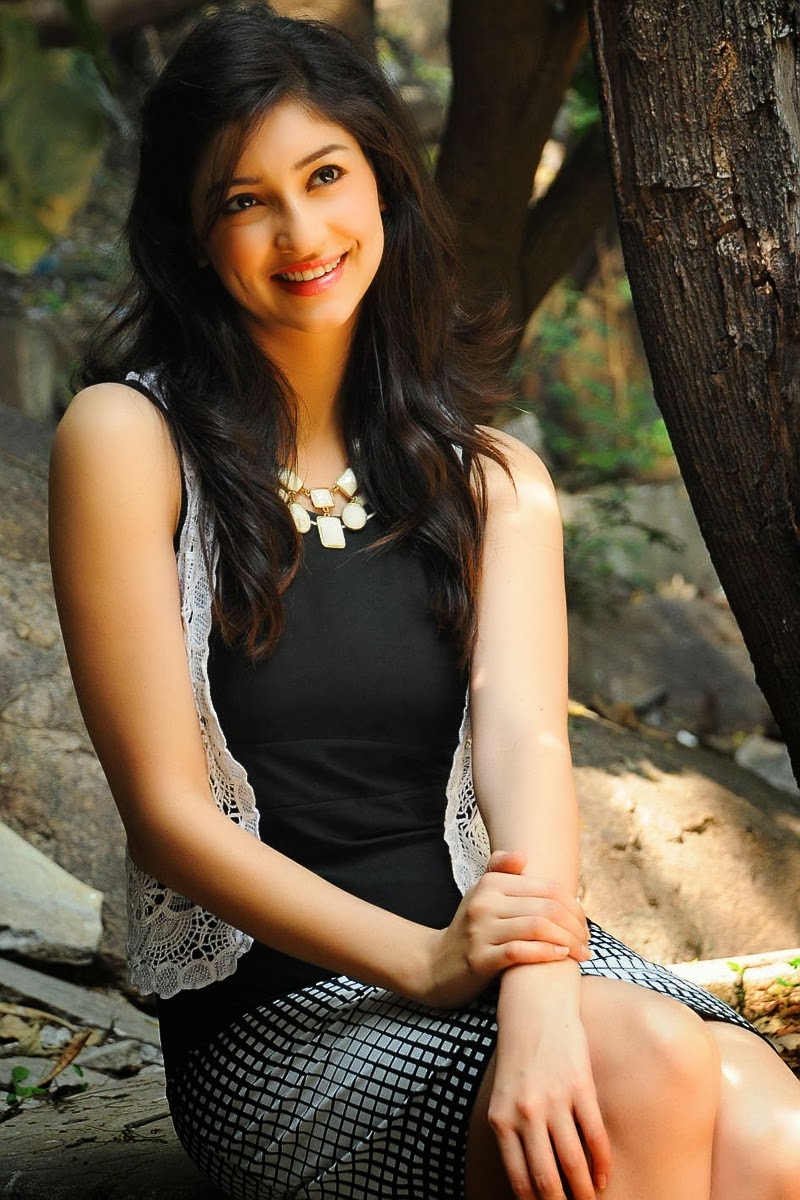 Gsv Pics - Photos with Poetry: TANVI SOUTH INDIAN ACTRESS PHOTO SHOOT