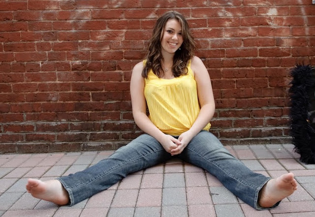 Fred Flid's Barefoot Babes Blog: 2018