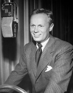 OLD TIME RADIO www.RADIOthen.network: Richard Widmark as FRONT PAGE FARRELL