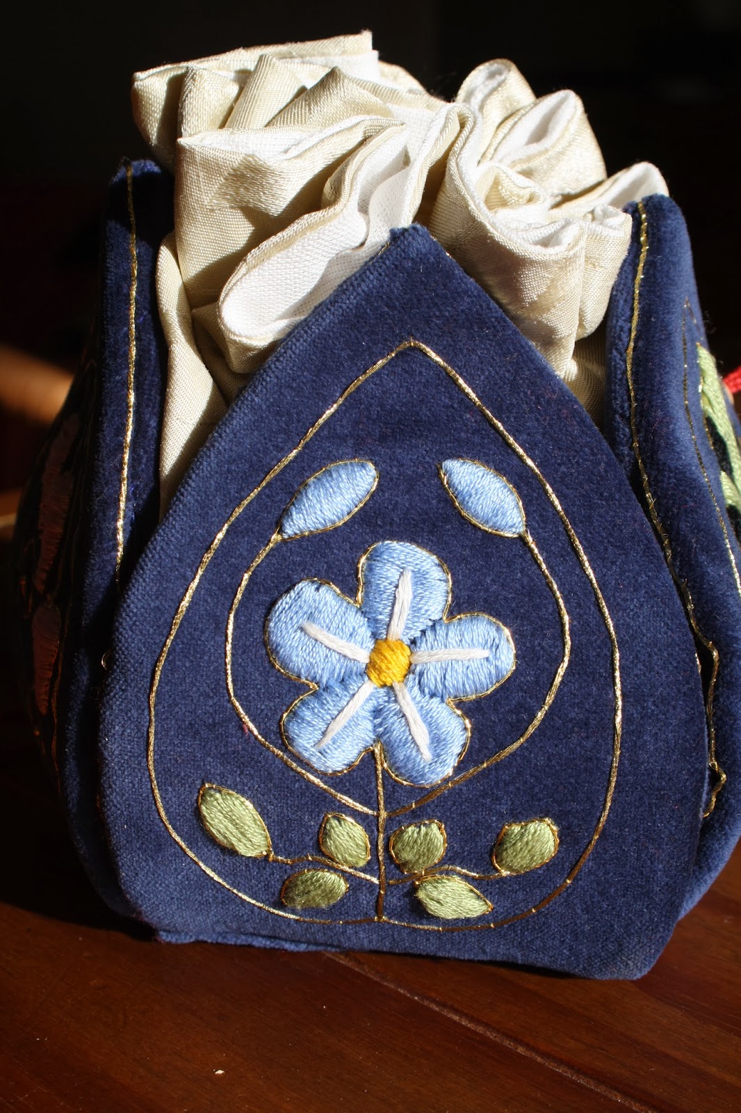 Drachenwald A and S Exchange Embroidered hussif for Lady Rachel by Fleurie