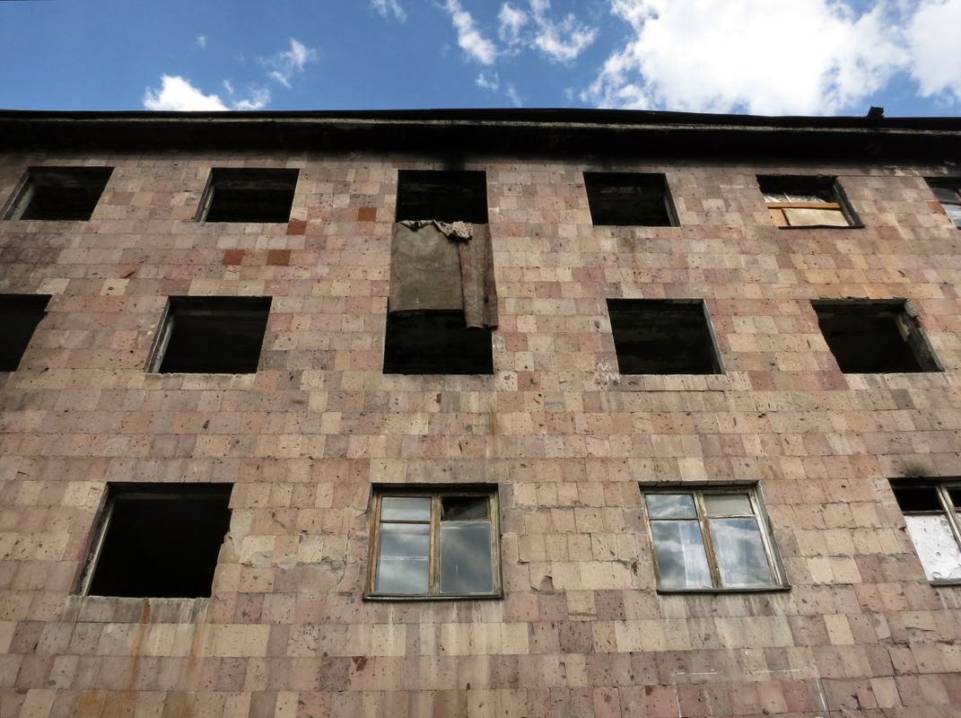 Заброшенные дома в Гюмри, Армения
