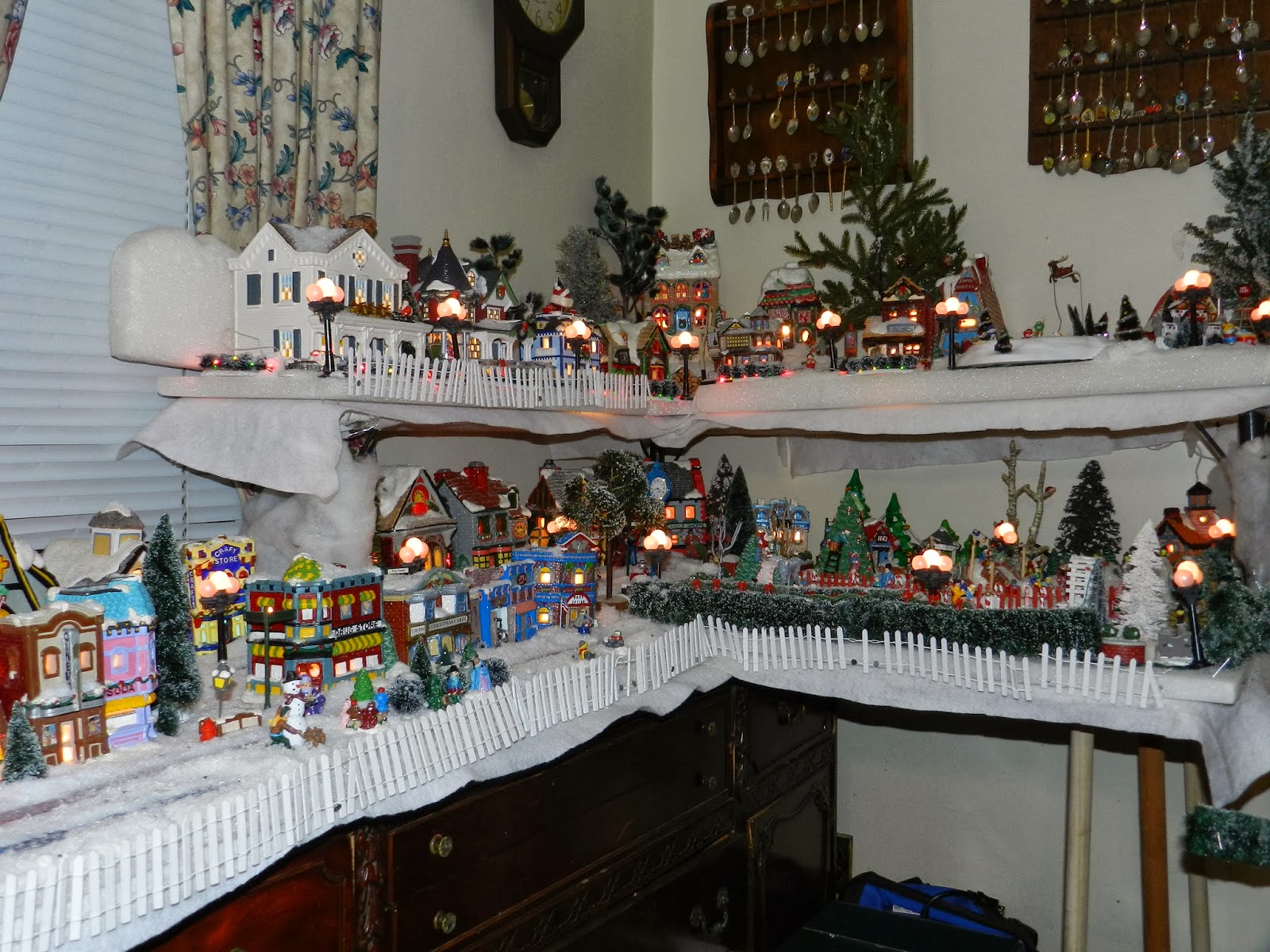 My Christmas Village: My Christmas Village