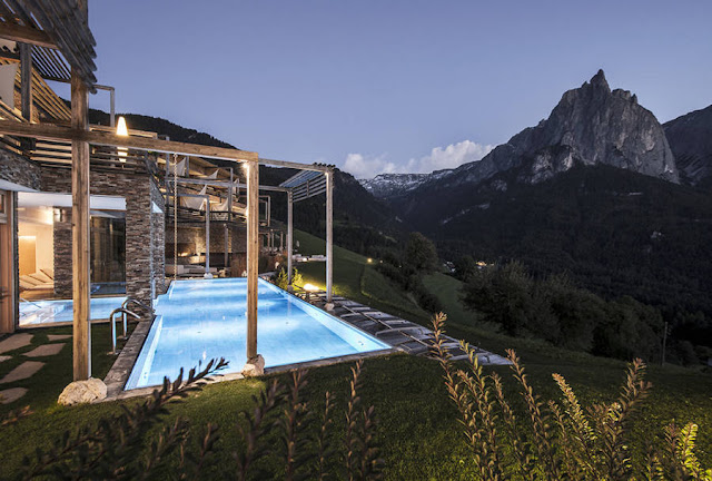 Incredible Hotel,in Kastelruth village - Italy Incredible Hotel,in Kastelruth village - Italy