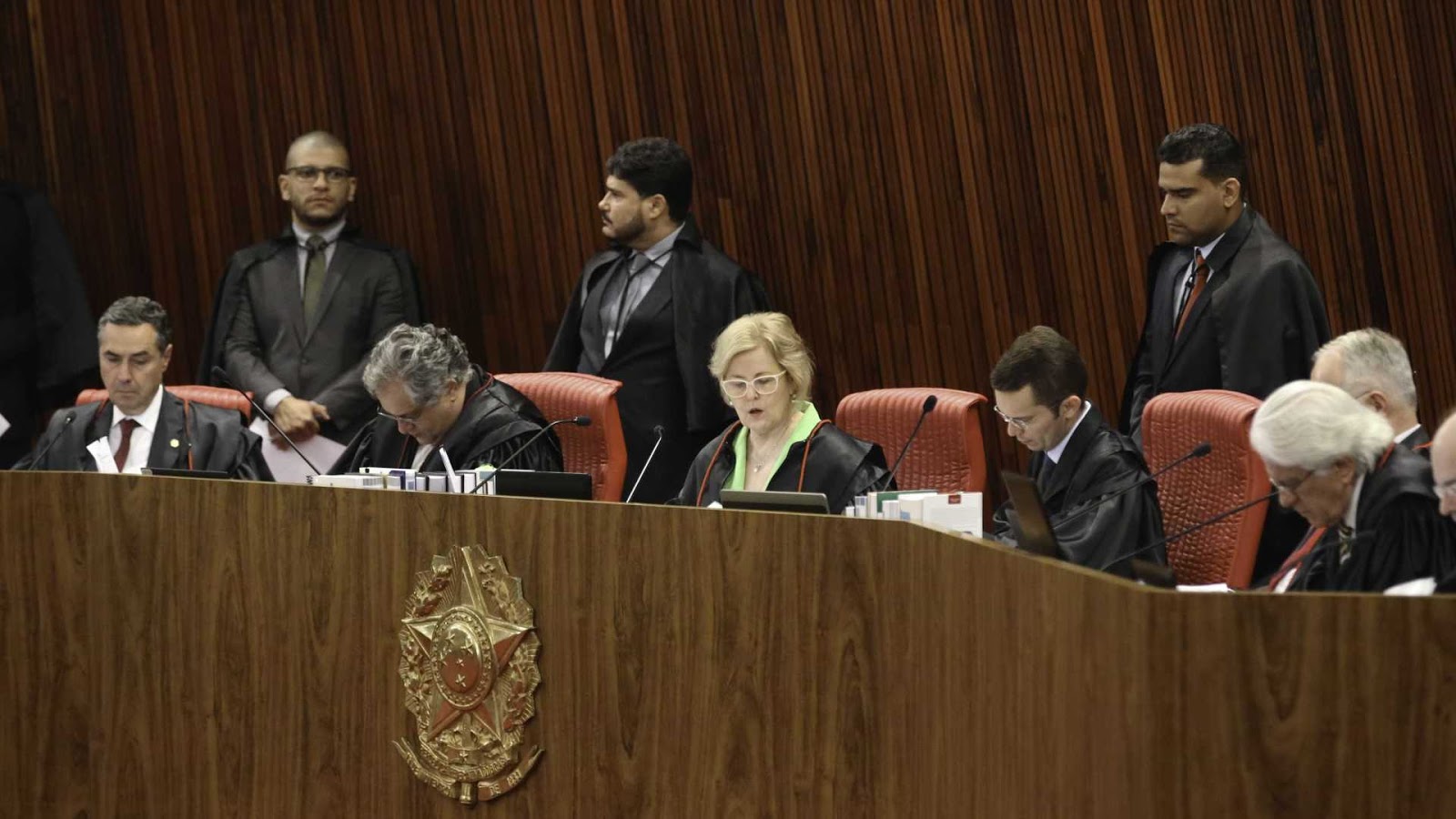 Ao vivo: TSE inicia sessão para julgar registro da candidatura de Lula