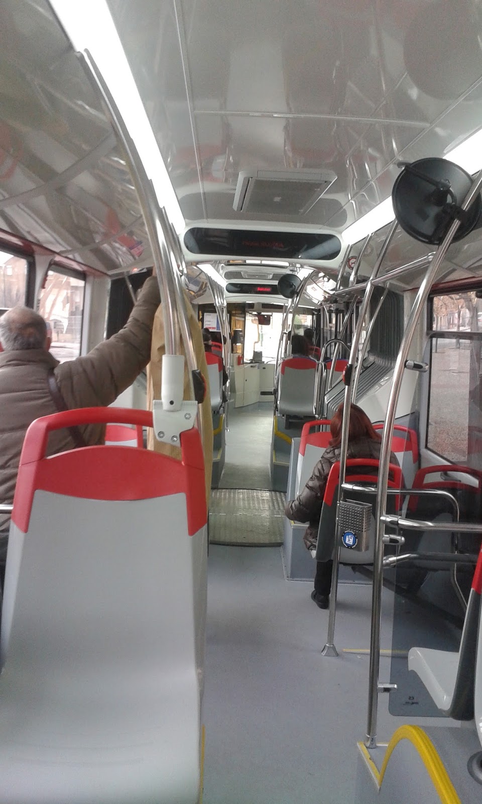 El autobús linea 32 adaptará a partir del próximo miércoles , 1 de julio su oferta de servicio a El autobús linea 32 adaptará a partir del próximo miércoles , 1 de julio su oferta de servicio a