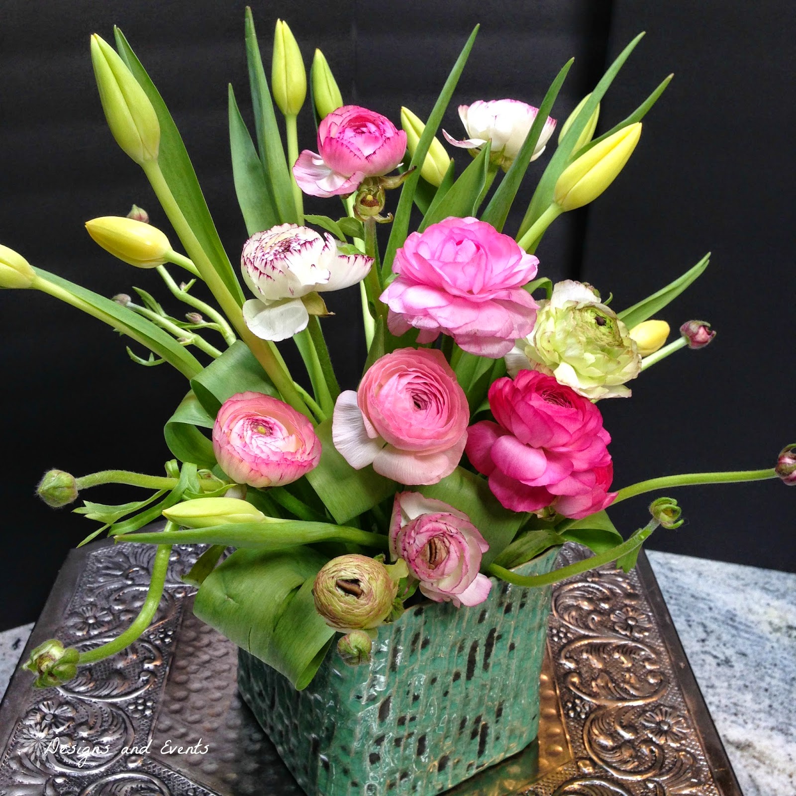 DesignsandEvents: Tulips and Ranunculus