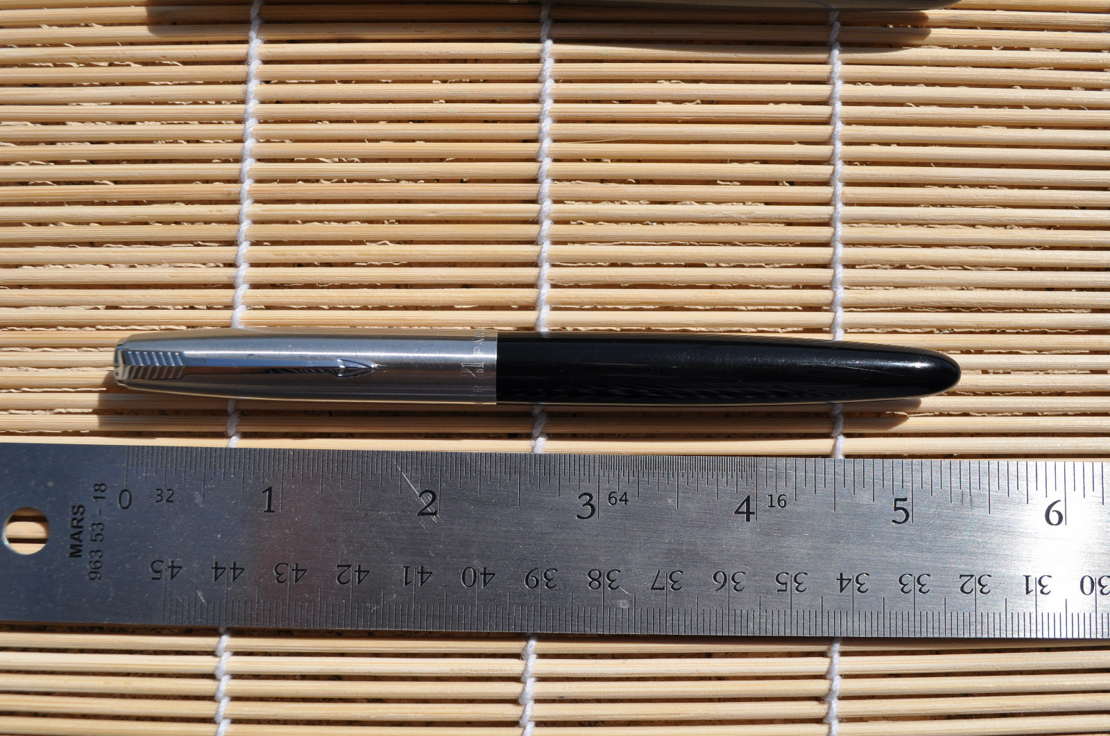 Redlands Pens: Black Parker Super 21 Aerometric fountain pen