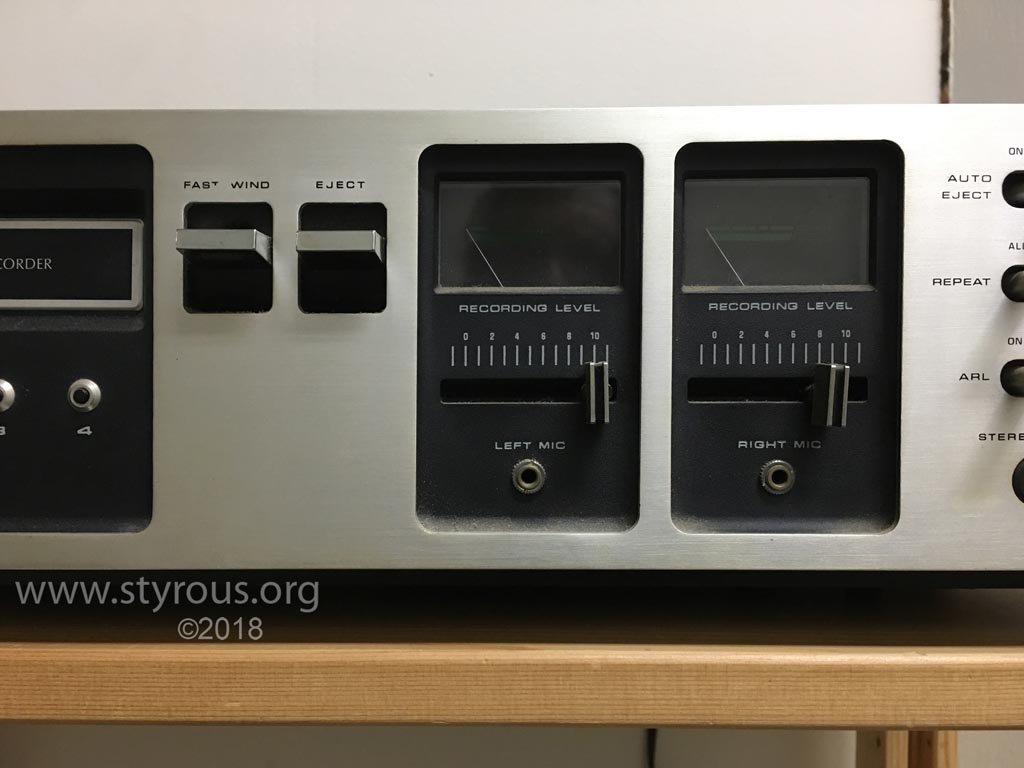 The Styrous® Viewfinder Wollensak 3M 8050A 8Track recorder