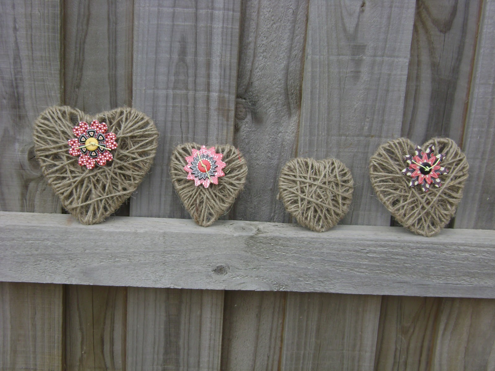 DK's Craft Café: Valentine's Crafts 2 - Easy Made Hearts