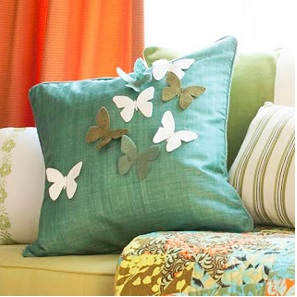 Decorar y personalizar una almohadas con mariposas, poner mariposas a mis alhomadas