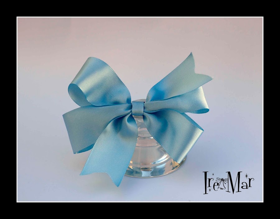 Lazos de raso para el pelo