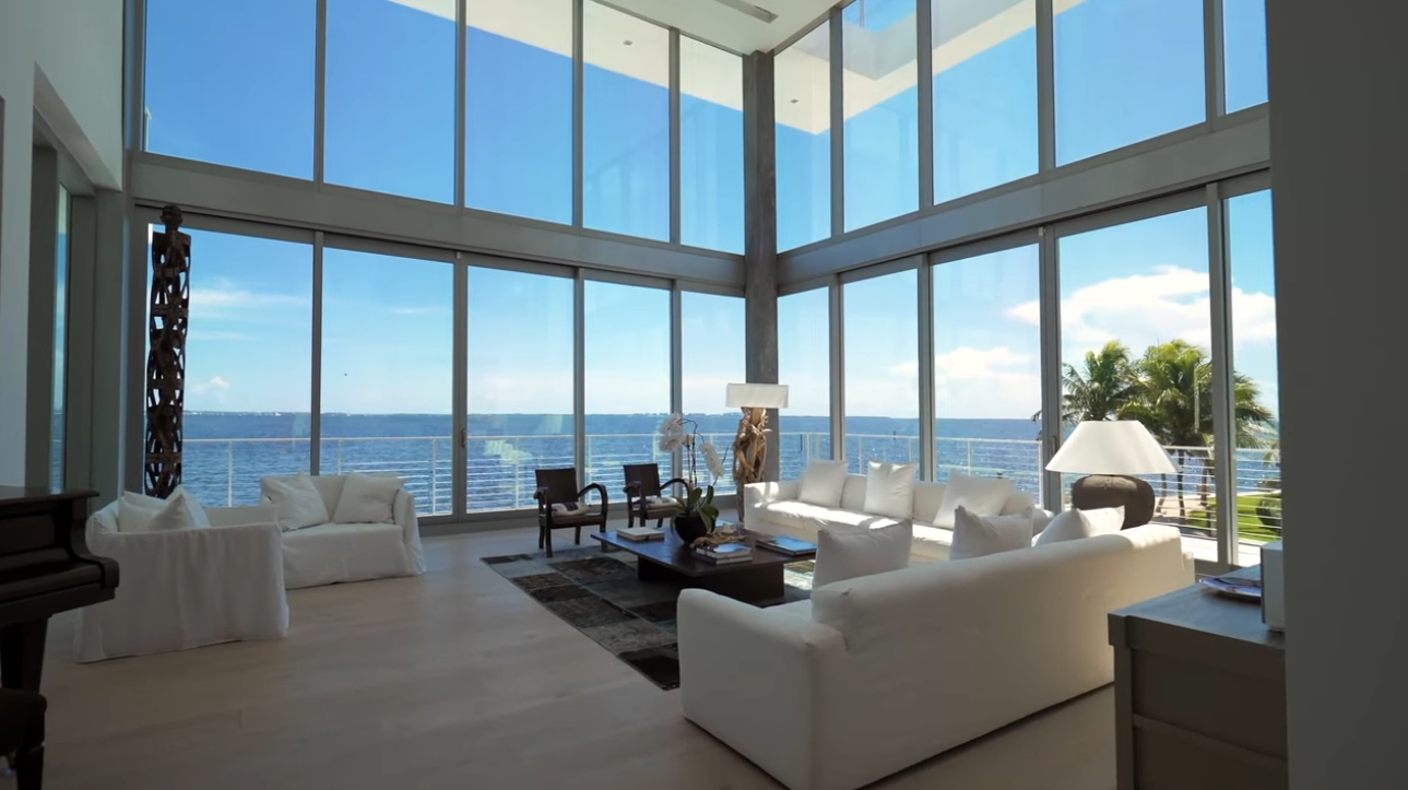 29 Photos vs. 3550 Matheson Ave | Miami - Contemporary Bayfront Property - Luxury Home & Interior Design Video Tour 29 Photos vs. 3550 Matheson Ave | Miami - Contemporary Bayfront Property - Luxury Home & Interior Design Video Tour