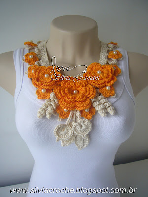 croche, colar de croche, flores em croche, maxi colar, moda feminina, acessorios feminino, laranja, colar laranja