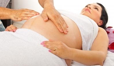 Efek Pijat Ibu Hamil untuk Kesehatan Kandungan