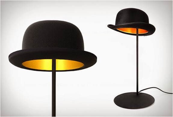 Light hat. Светильник шляпа. Лампа со шляпкой. Бра шляпа светильник. Лампочка в шляпе.