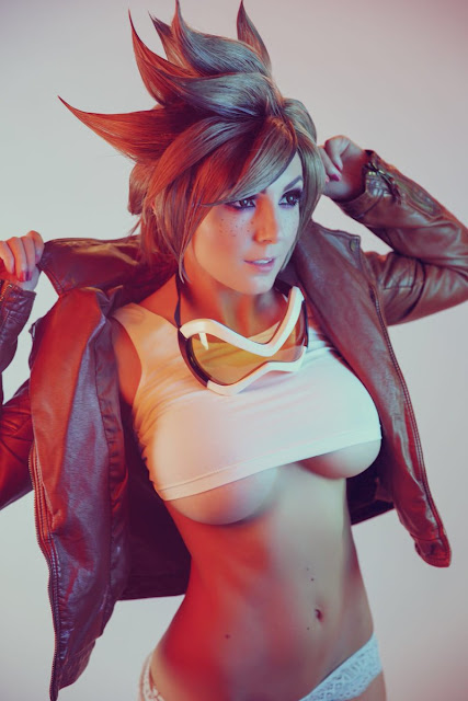 Tracer Overwatch Cosplay