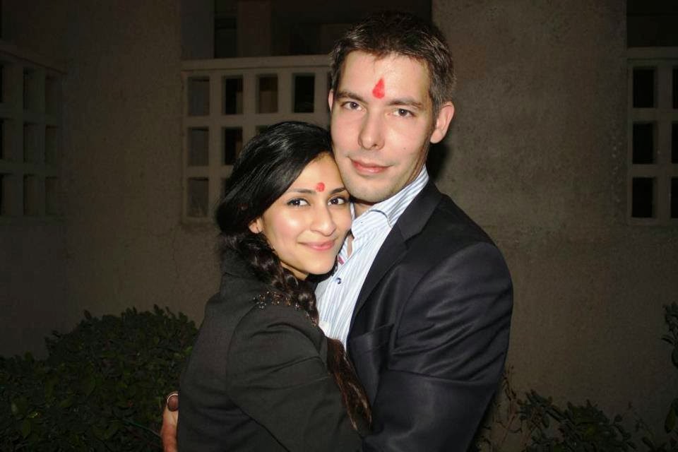 Actress Vaani Kapoor Family Photos 1024 x 768 set as wallpaper.