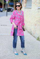 jeans wear metisu outfit idea valentino rockstud pumps boyfriend floral easiest choice straight