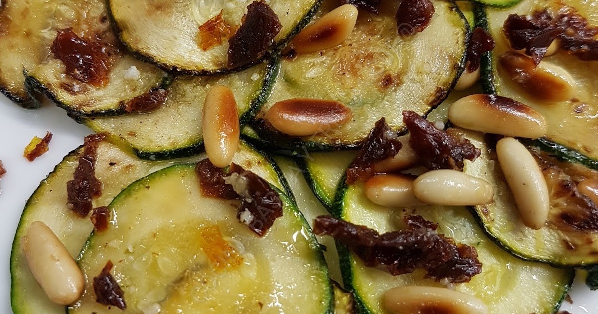 Cocina Basica y Fresca: CALABACIN CON TOMATE QUESO Y PIÑONES TOSTADOS CBF@