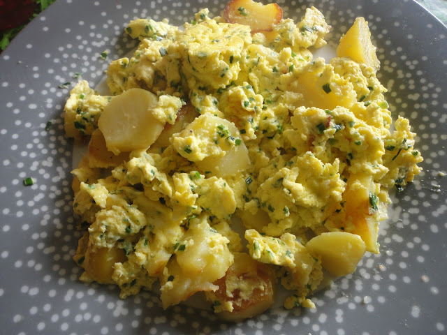 Pommes de terre aux oeufs Pommes de terre aux oeufs
