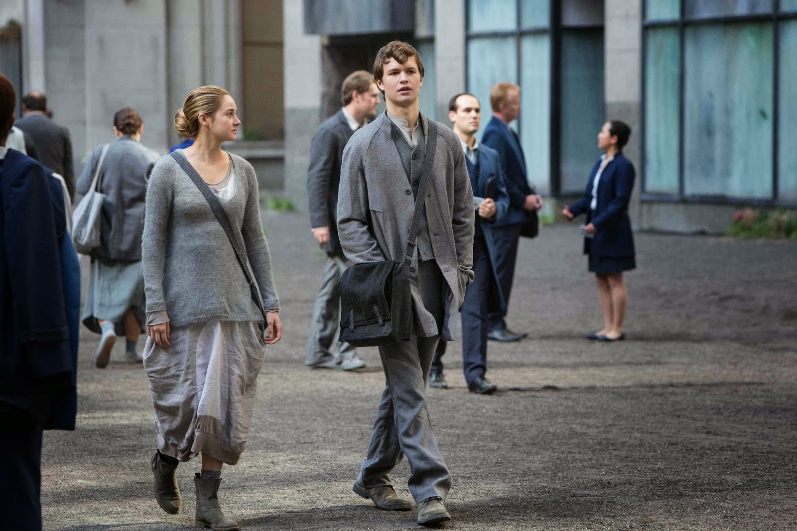 Qui est Shailene Woodley datant dans la vie réelle 2012