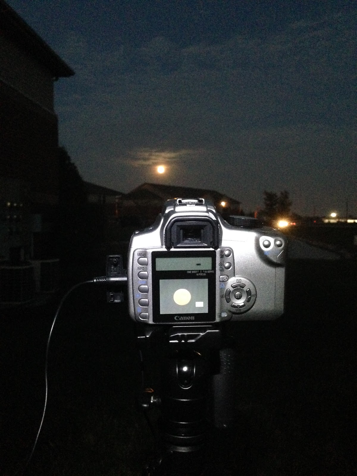 Tonight's Penumbral Lunar Eclipse, October 18, 2013 [Stellar Neophyte