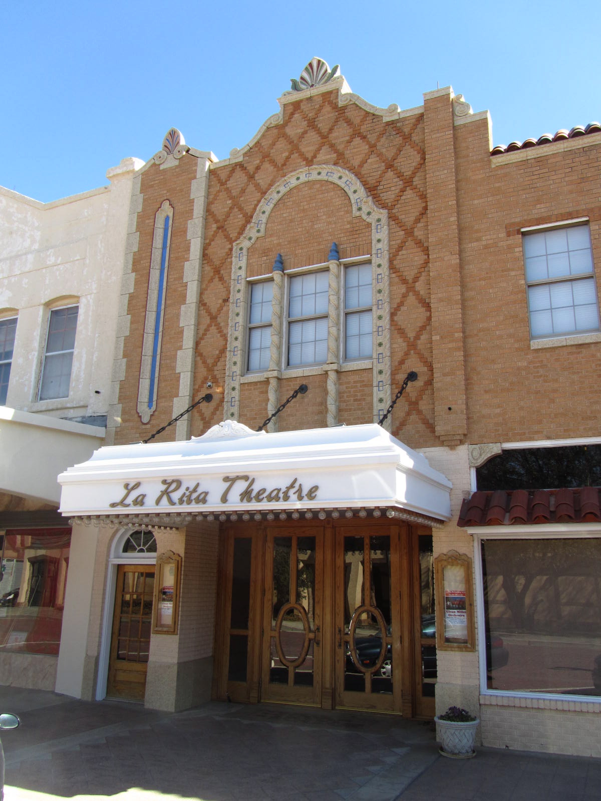 autoliterate The HiLo Country