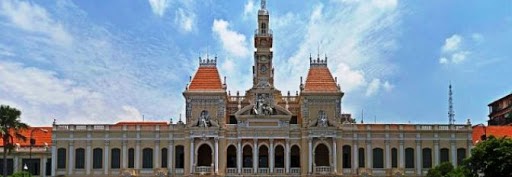 Đồng chí hãy phân tích một tính cách văn hóa nổi trội của con người Sài Gòn - thành phố Hồ Chí Minh mà mình tâm đắc? Cho biết suy nghĩ của đồng chí về thực trạng đời sống văn hóa của người dân thành phố Hồ Chí Minh hiện nay?