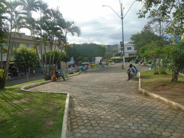 Resultado de imagem para praça amaral peixoto o'norte fluminense