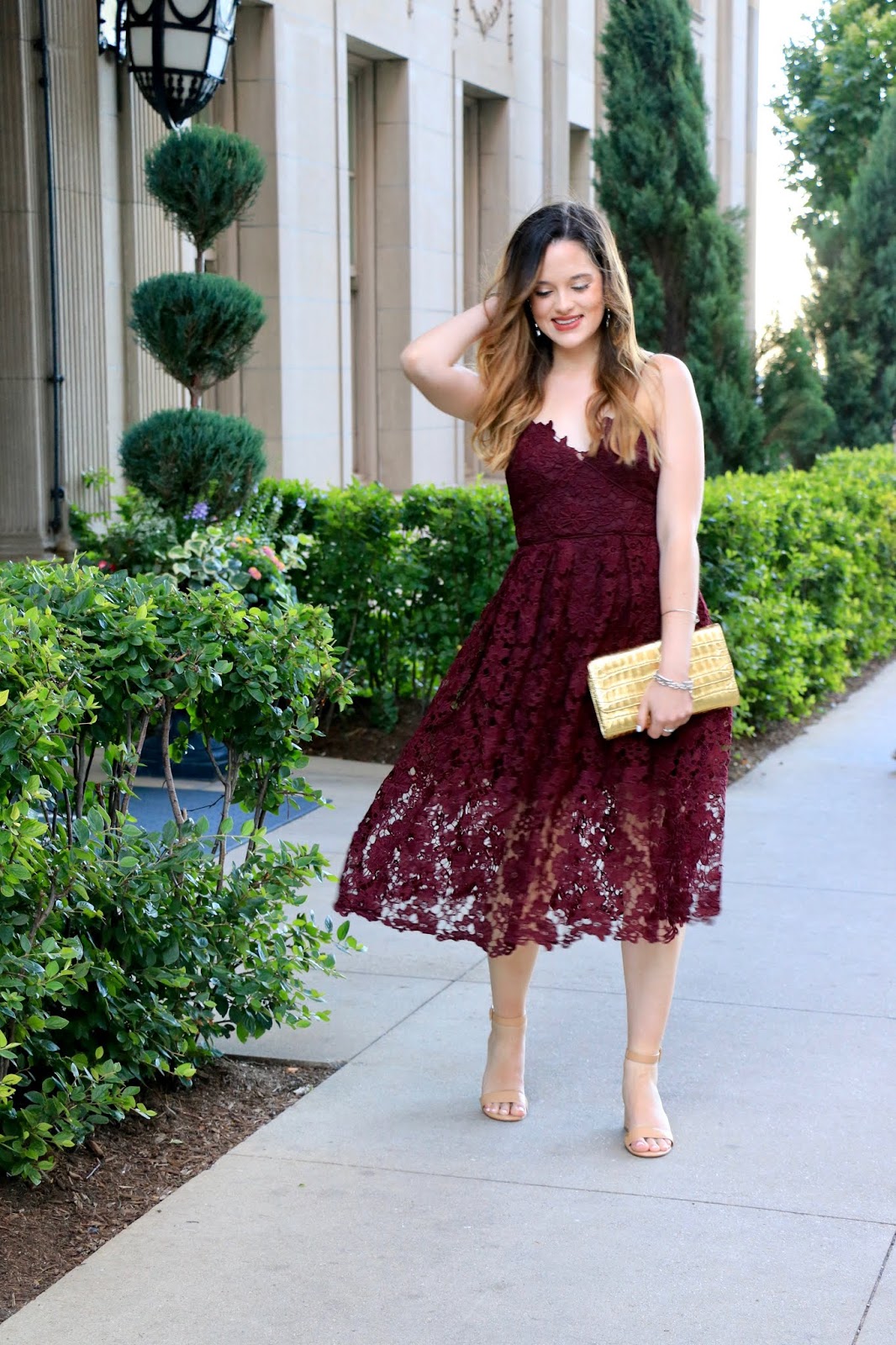 Nyc fashion blogger Kathleen Harper showing what to wear to a wedding
