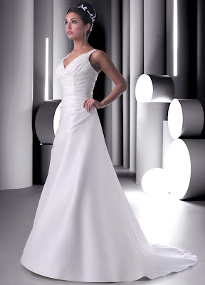Plain Elegant White Wedding Dress Designs | Wedding dresses, simple ...