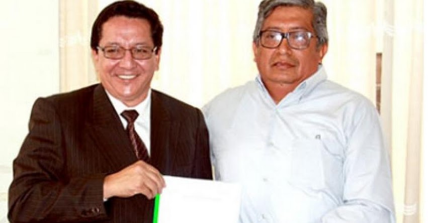 Designan a nuevo director en la DRE San Martín (Juan Orlando Vargas Rojas) www.dresanmartin.gob.pe Designan a nuevo director en la DRE San Martín (Juan Orlando Vargas Rojas) www.dresanmartin.gob.pe