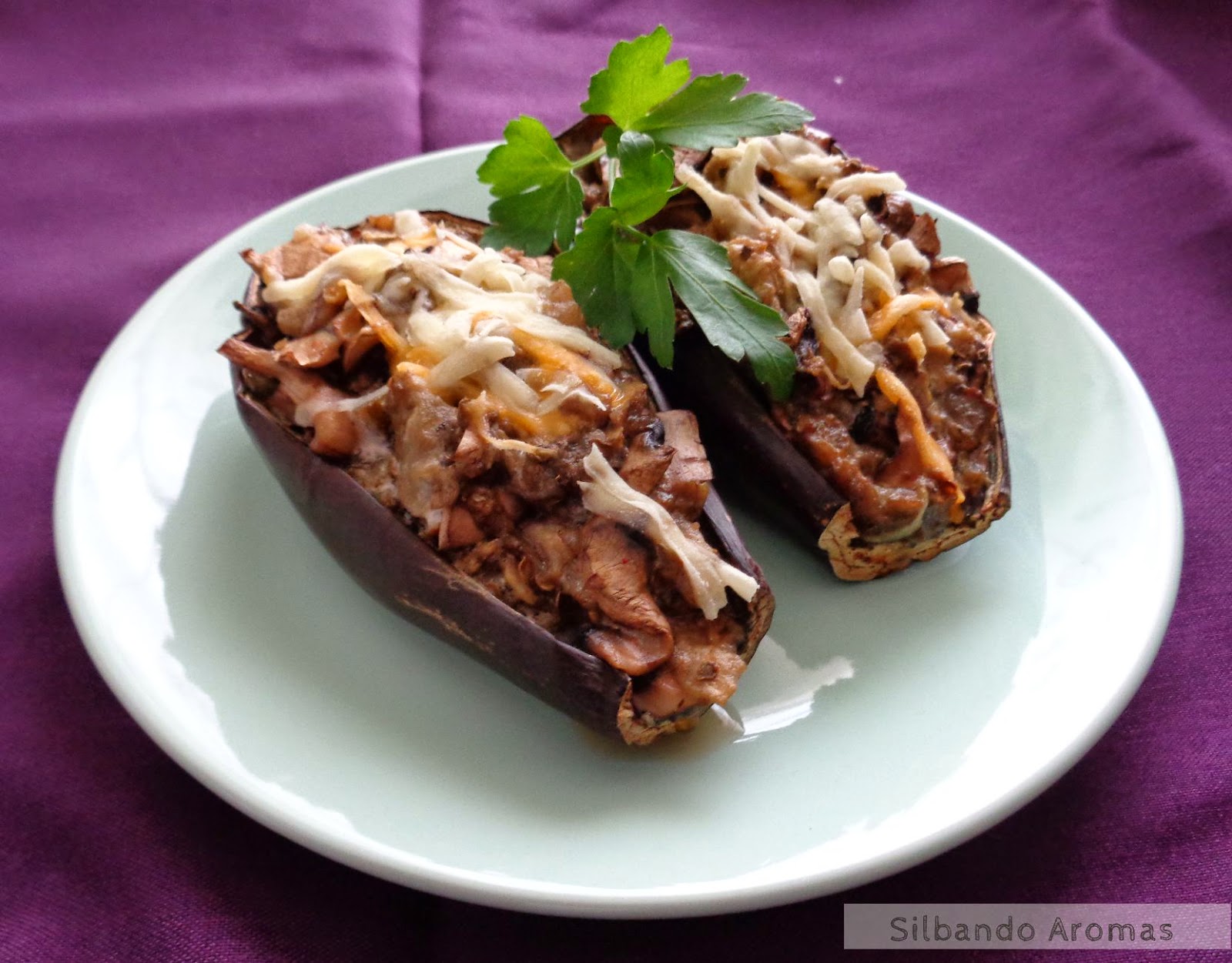 Silbando Aromas Berenjenas rellenas de champiñones