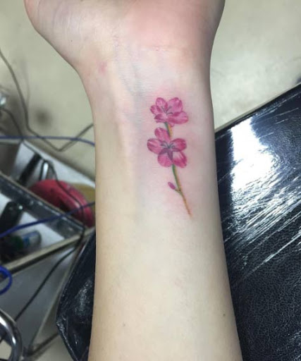 Diese winzigen Handgelenk tattoo