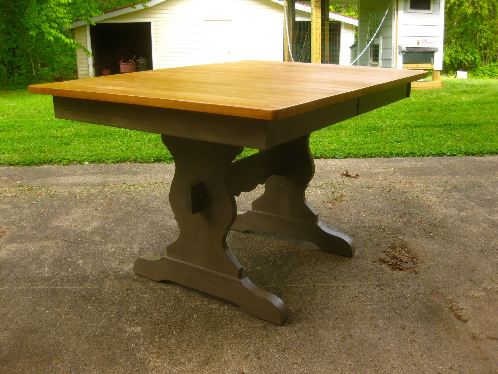 sawdust and tomatoes roadside table revamped