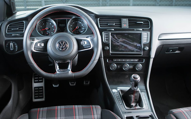 VW Golf 7 GTI 2014 - interior